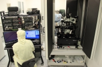 Scanning Near-field Optical Microscopy Nanonics Imaging MV 4000